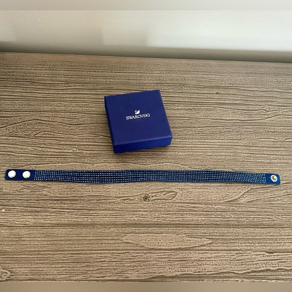 Swarovski Multi-Strand Double Wrap Bracelet with Dark Blue Stones. - Picture 4 of 4